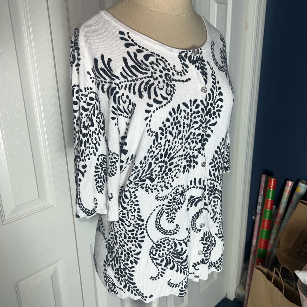 White House Black Market Women’s XL Button Top 🪷